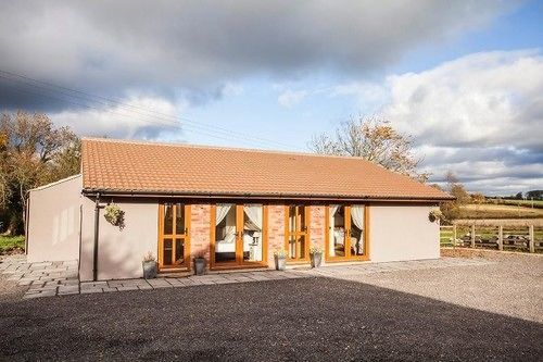 レッドヒル アコモデーション ブリストル エアポート Bed & Breakfast エクステリア 写真